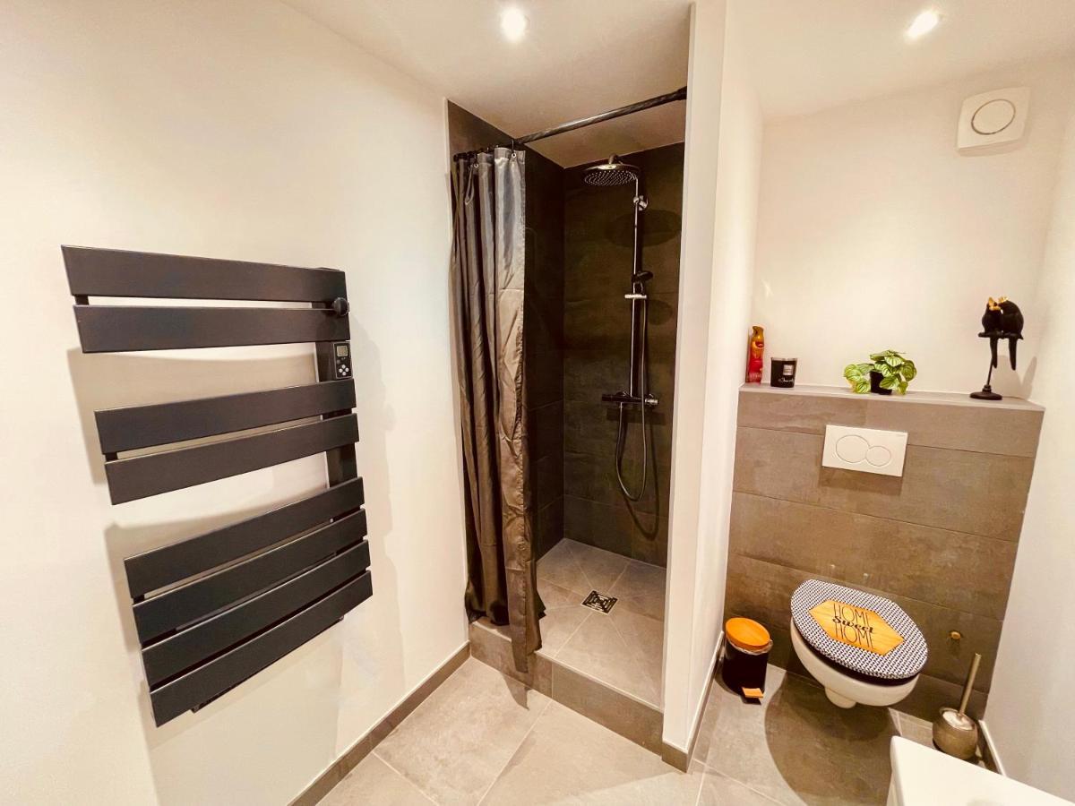 La Villa Perroquet Poncins Экстерьер фото